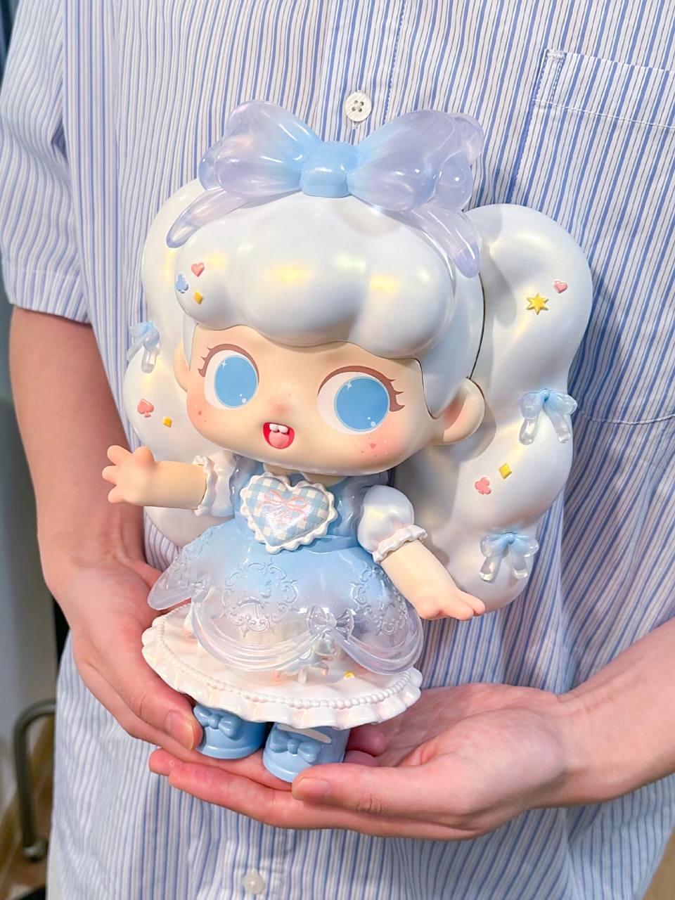 是全身都在发光的爱丽丝乐园tutu! 来不及说太多!