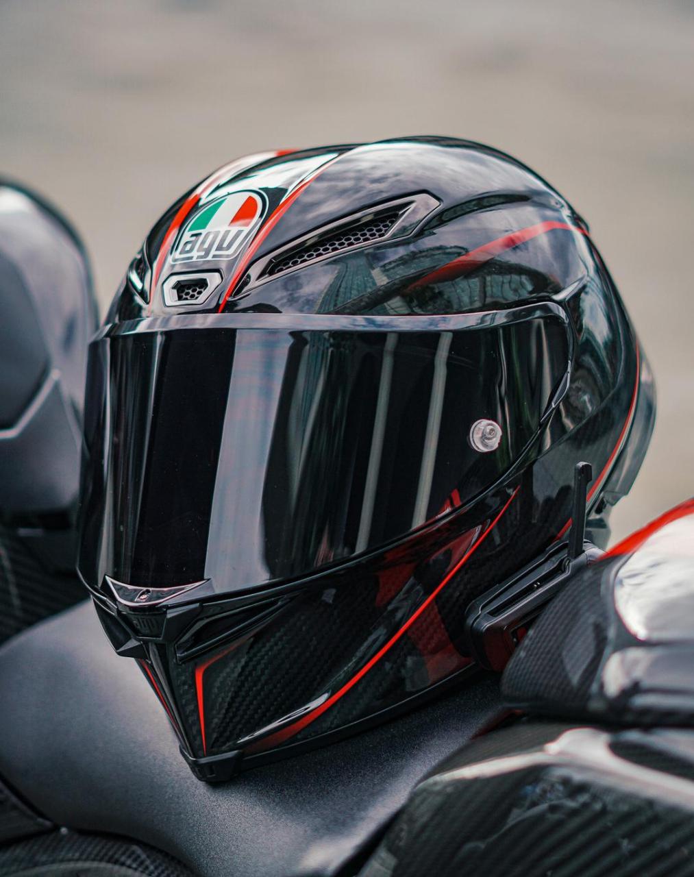 华鹰500爆改全碳!