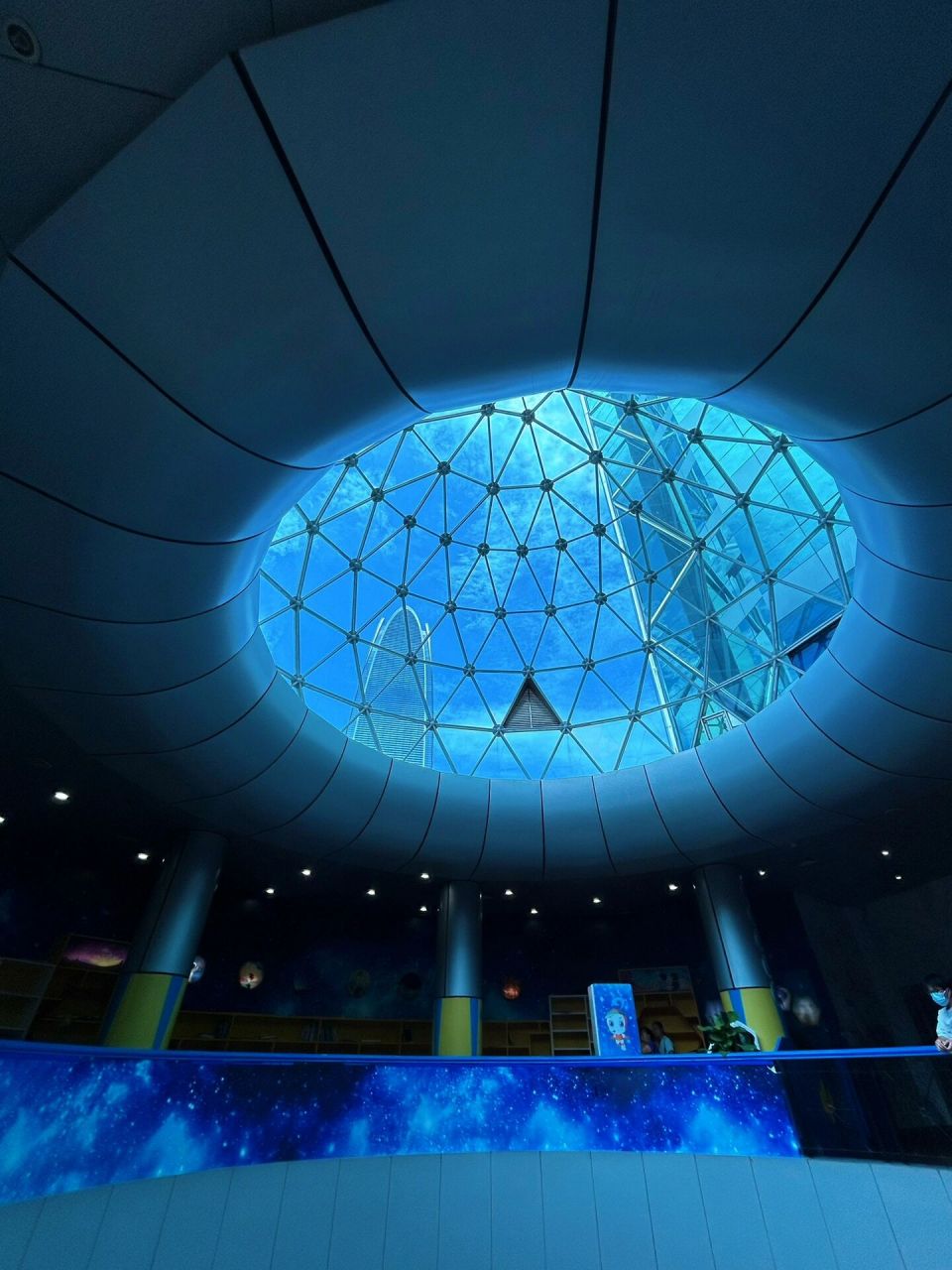 深圳宝安科技馆,太适合带两娃避暑打卡啦 今天来到宝安科技馆,网上查