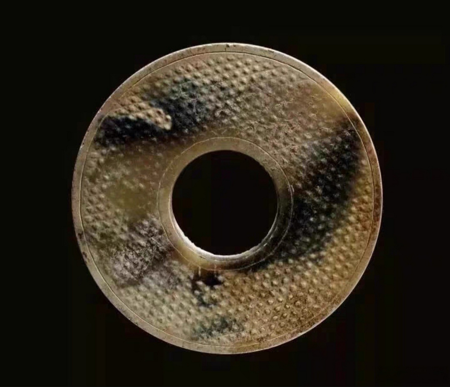 来个标准版的西汉蒲纹玉璧.