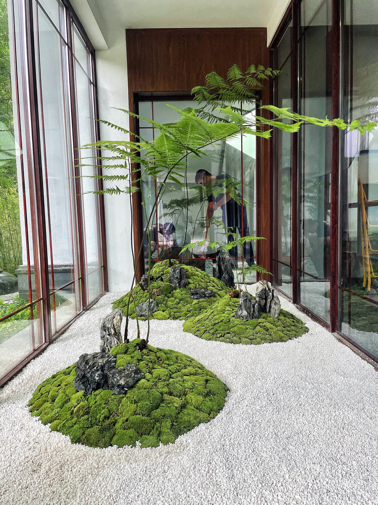 日式枯山水(改良版) 昨天在镜湖湿地公园做了几组日式枯山水景观,来说