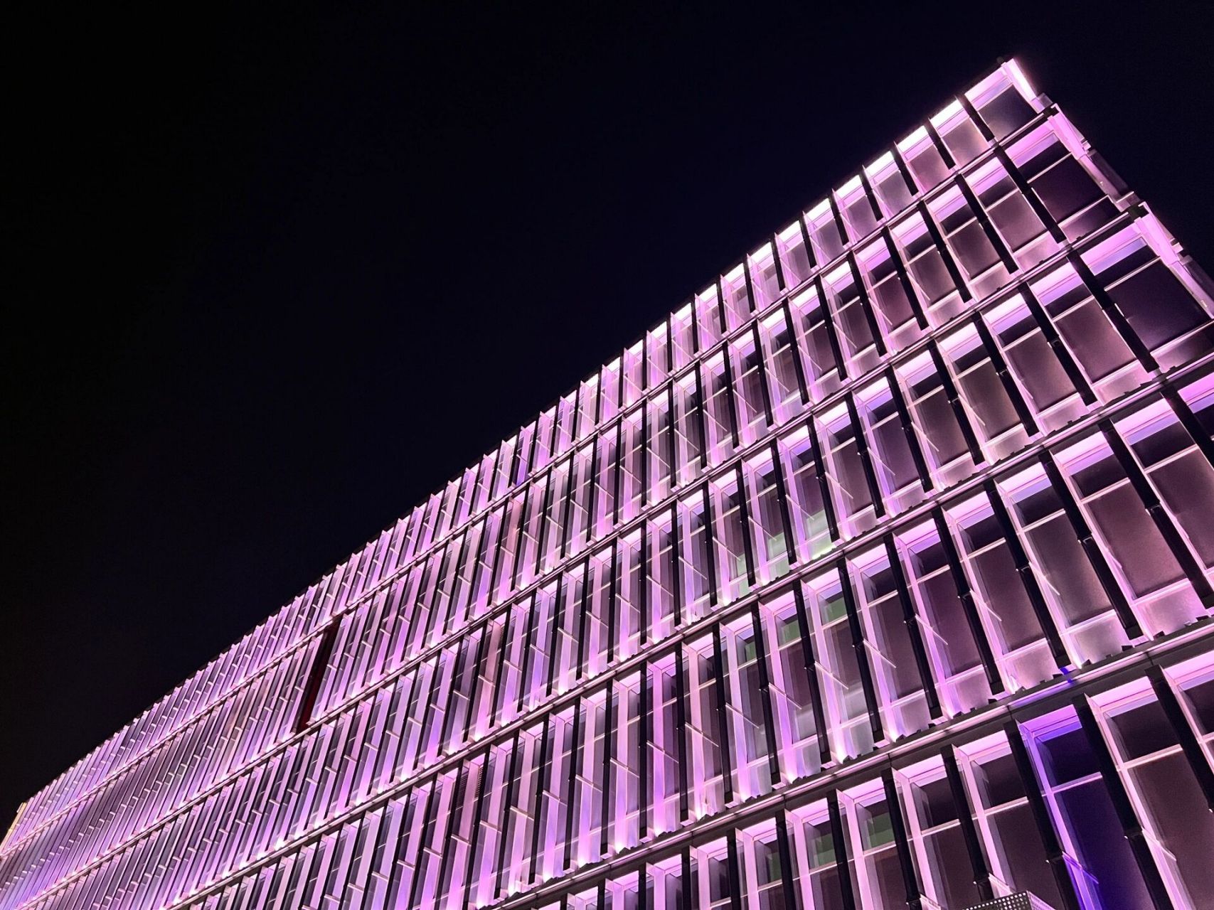 北京·三里屯太古里 北京三里屯太古里夜景很好看 艺术感和科技感的
