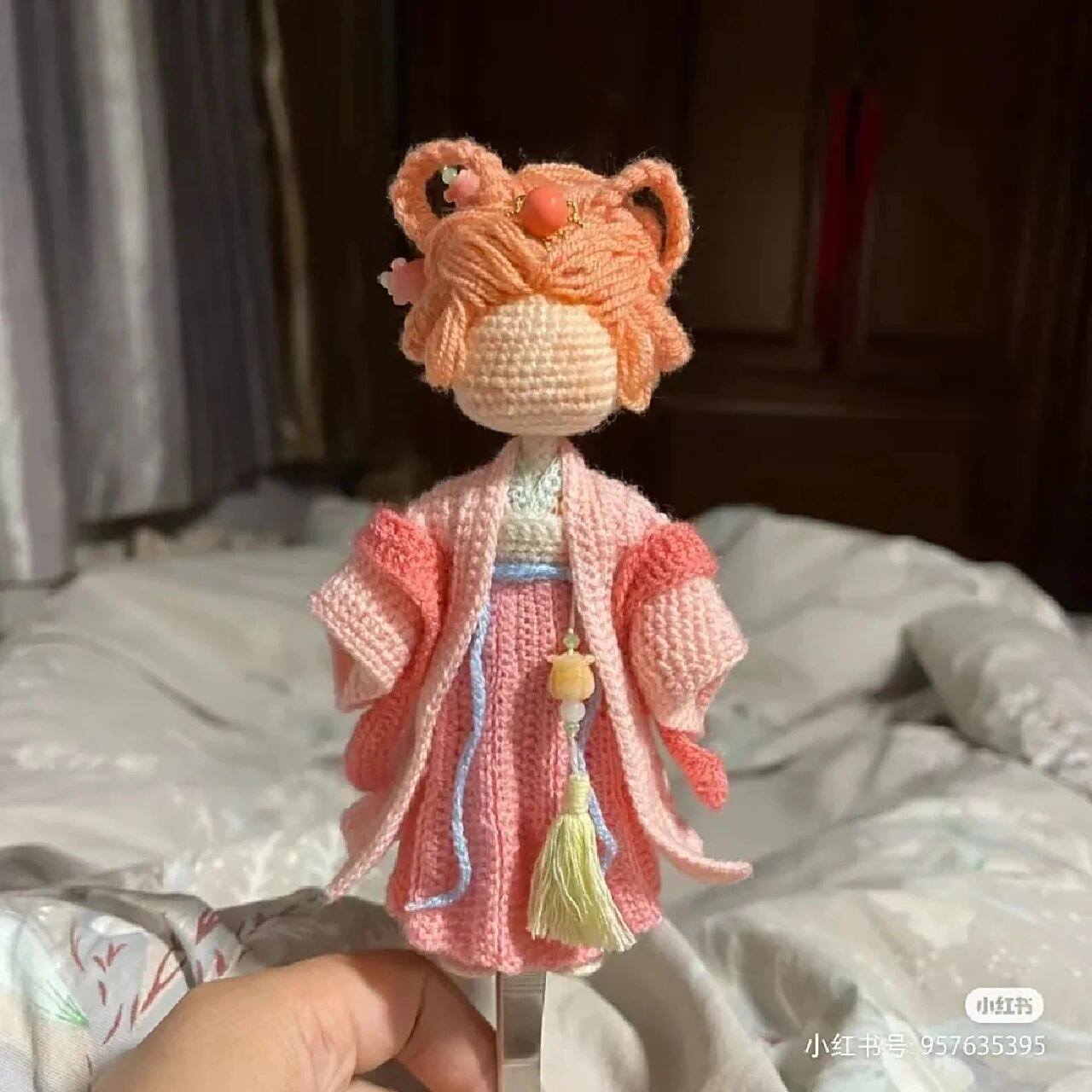 钩针图解/汉服女孩