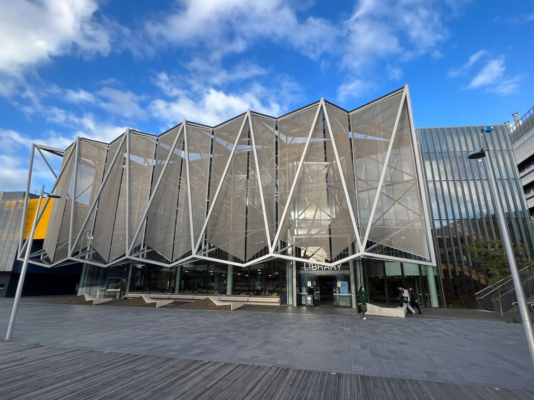 澳洲莫纳什大学caulfield校区 莫纳什caulfield 校区:商学院的总部