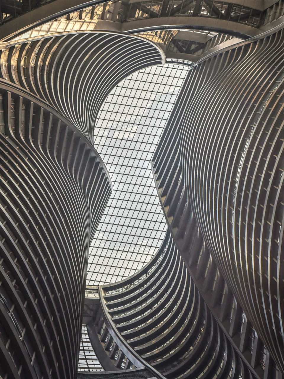 北京华为新总部丽泽soho 一层大厅可以进去拍照,出示健康即可 还有