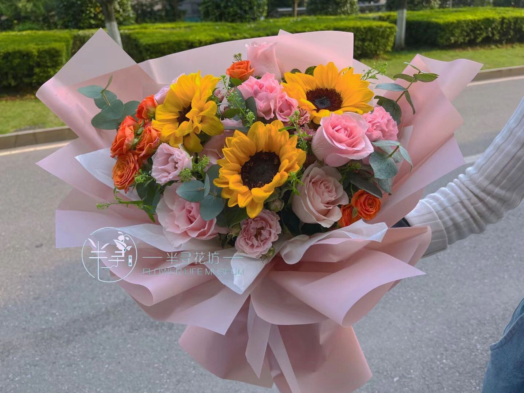 客订向日葵混搭花束 | 贺卡文案可以这样写 1.