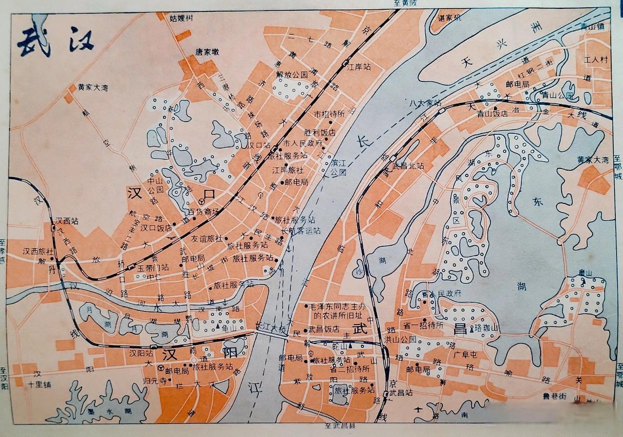 这是40多年前武汉市的地图,是否唤醒了你对曾经的武汉的记忆?