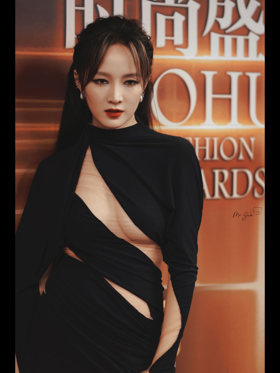 孟佳 |搜狐时尚盛典   红毯look