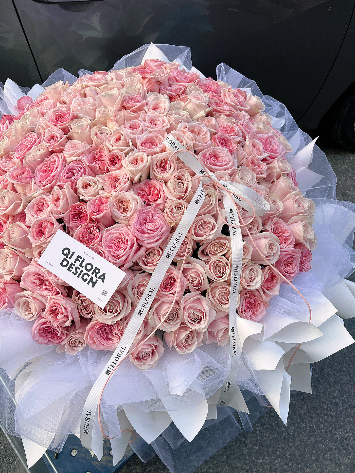 绝美浪漫超大199支玫瑰花束