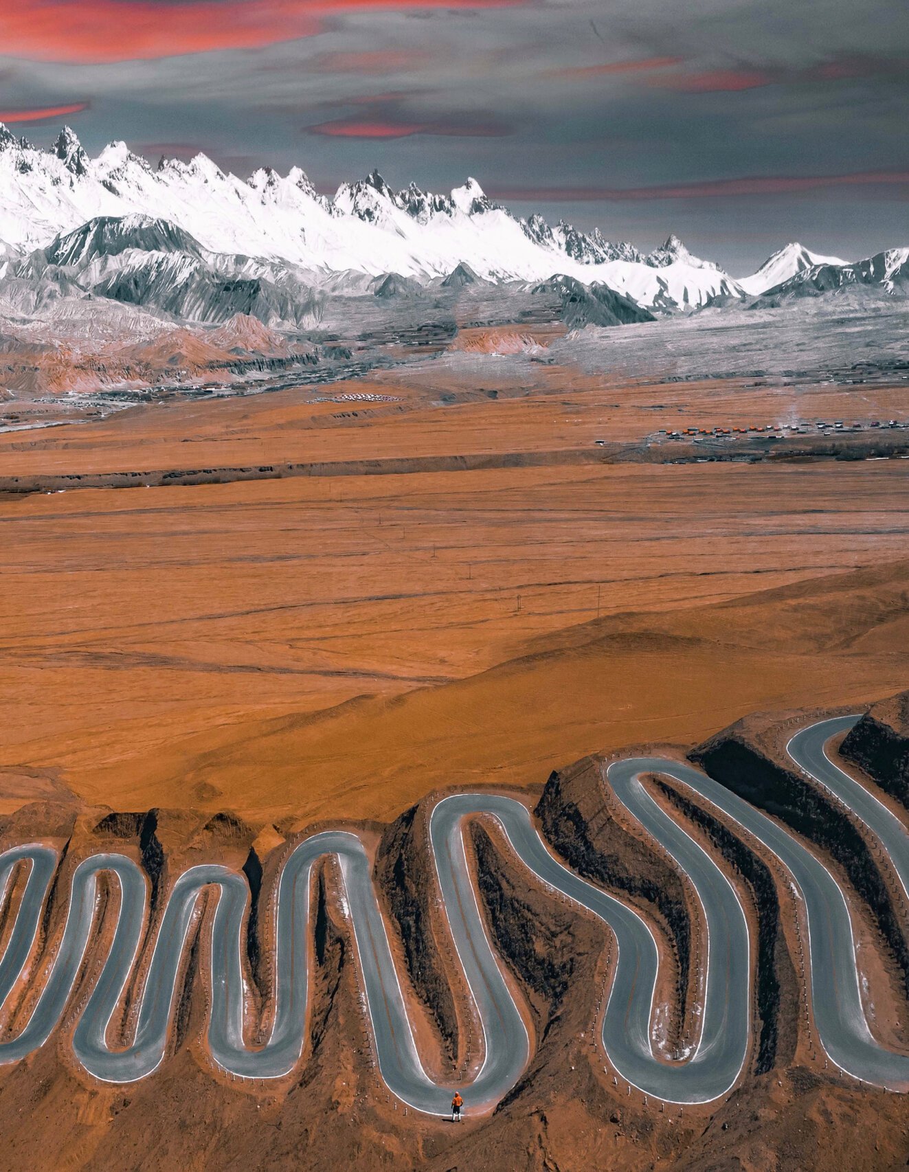 中国西极,南疆最酷的盘龙古道公路