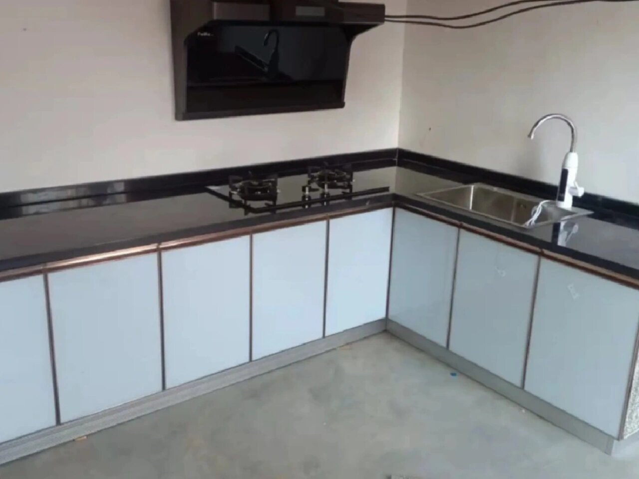 来一波晶钢门橱柜实拍效果图 经典款