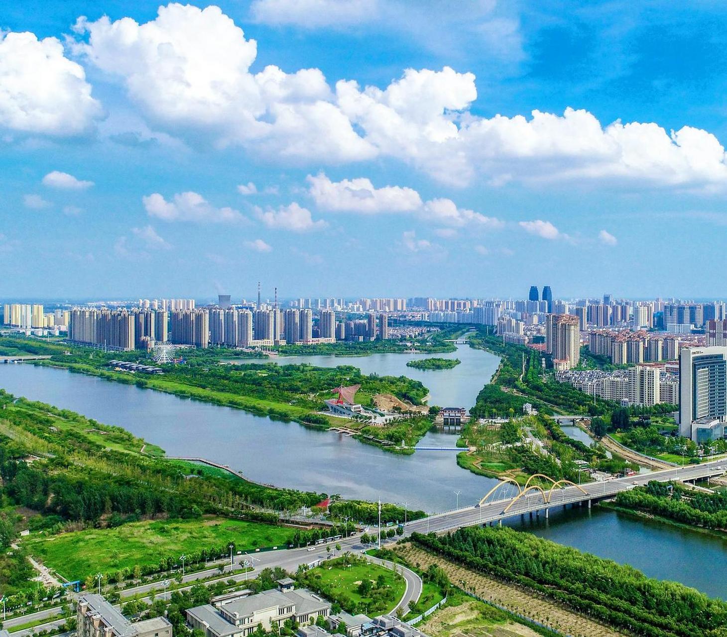 安徽宿州市新汴河三角洲建设得挺好,高楼林立越来越有大都市范,滨河