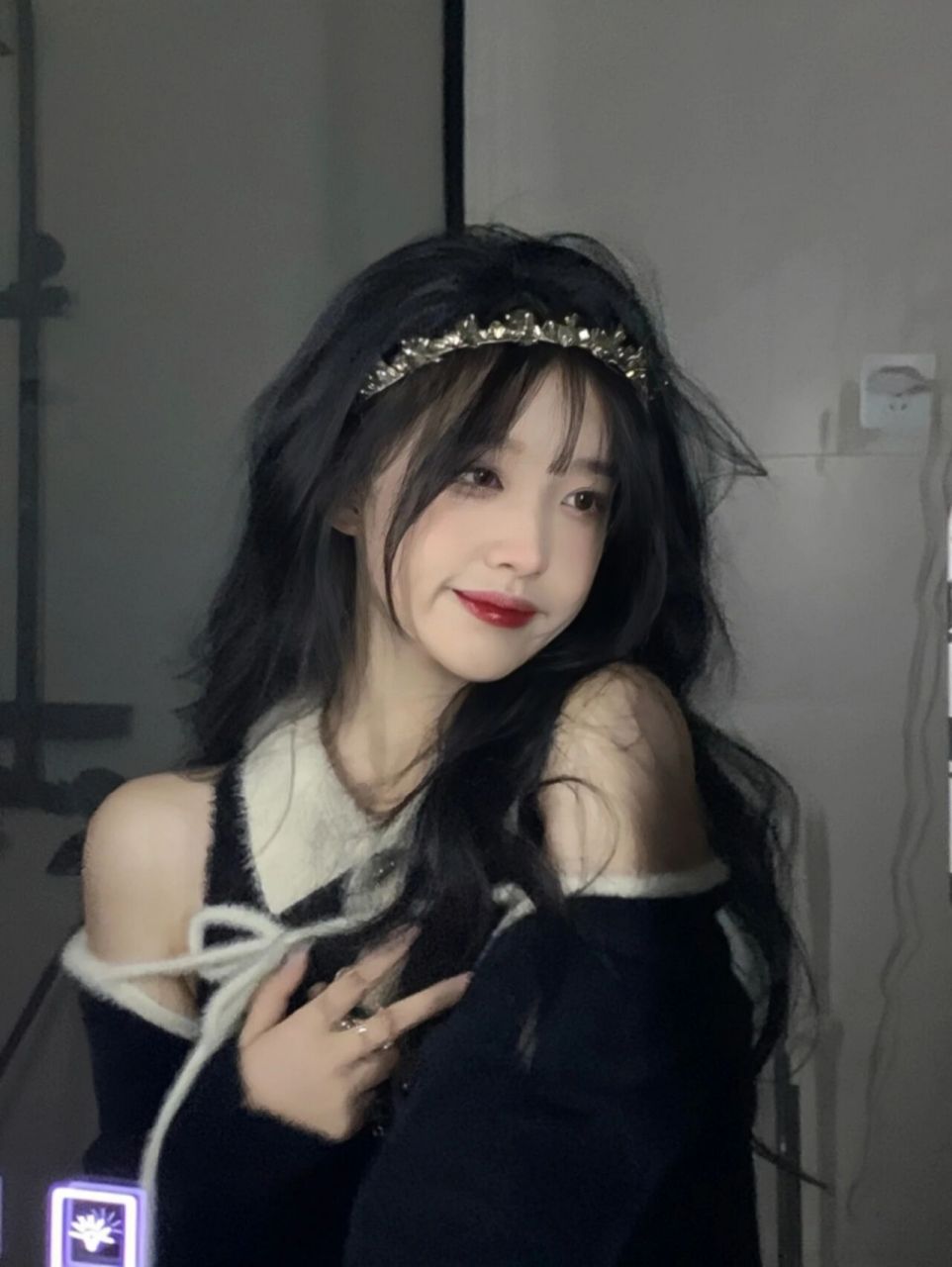 美女会love的网图    "玫瑰赠予你,心动随之而去,爱意不止"02 37