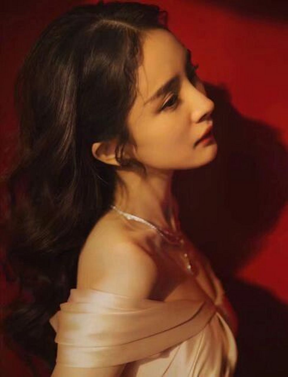 纯剪子 石剪女 布剪女都是怎么穿的 女明星里鞠婧祎是纯女剪子扮相