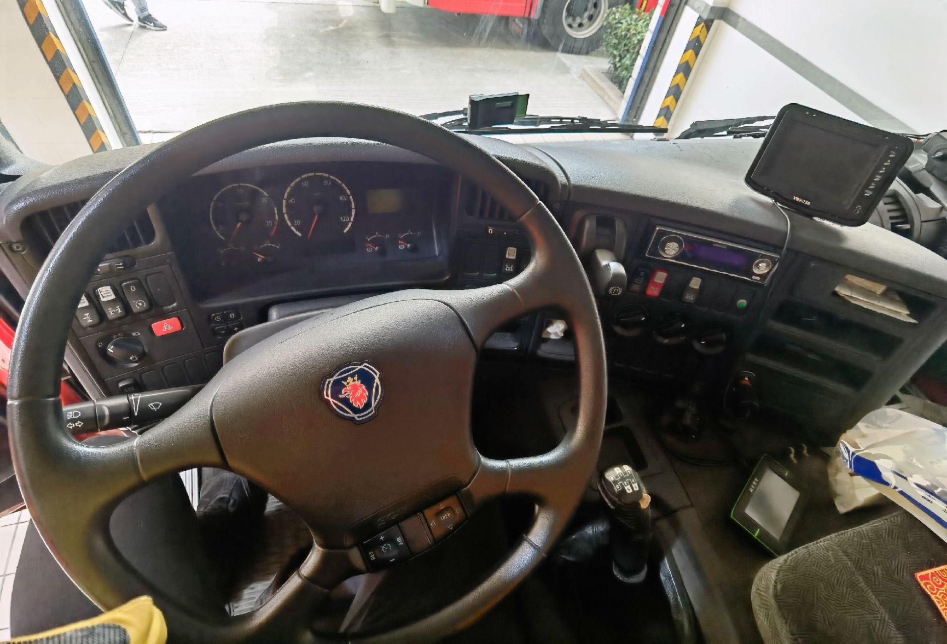 参观杨浦支队内江消防站,感受博浪涛90米登高平台车的威力