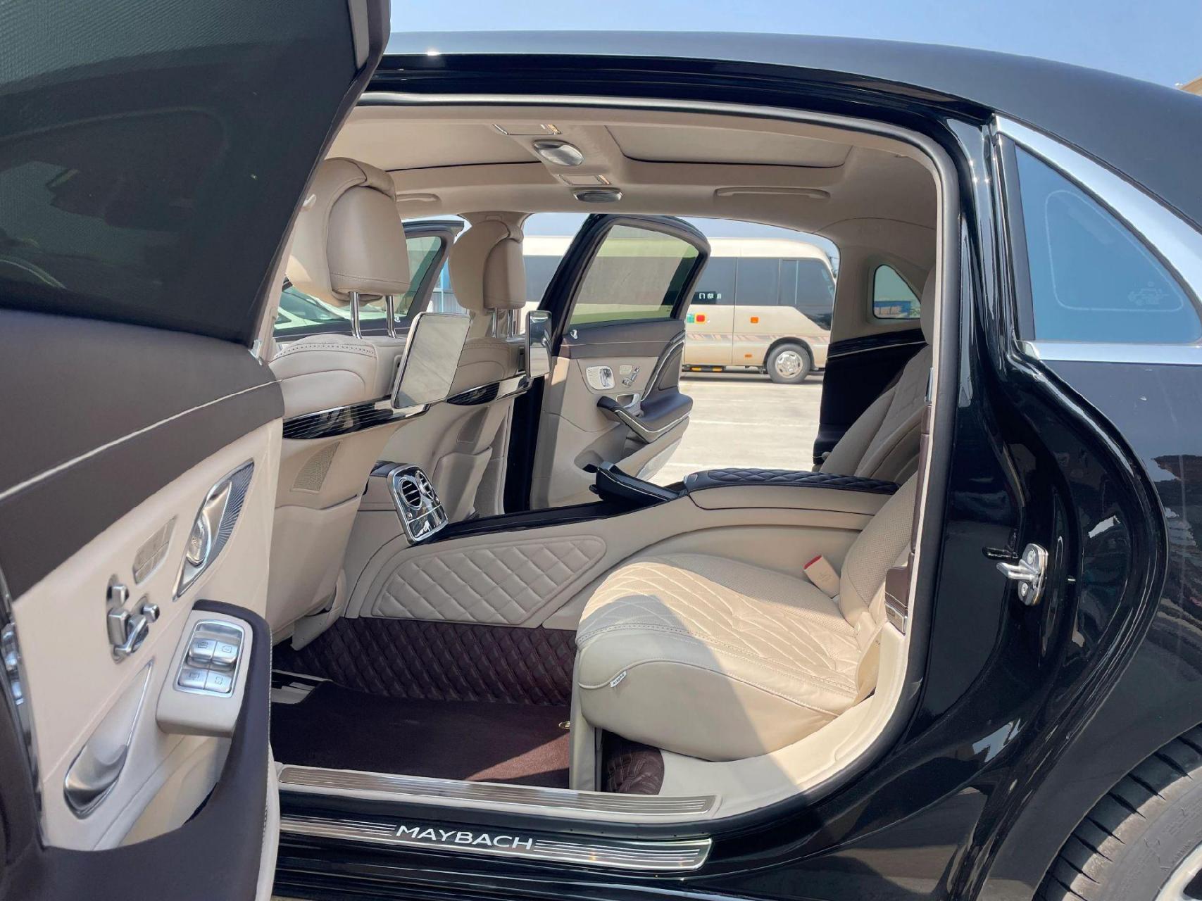 刚刚拿下20年奔驰迈巴赫s680,新车指导价283.