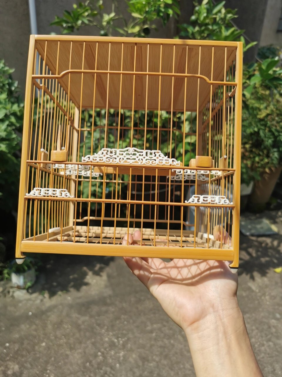 精品鸟笼绣眼笼 精品鸟笼,纯手工骨配饕餮绣眼板笼.收藏首选