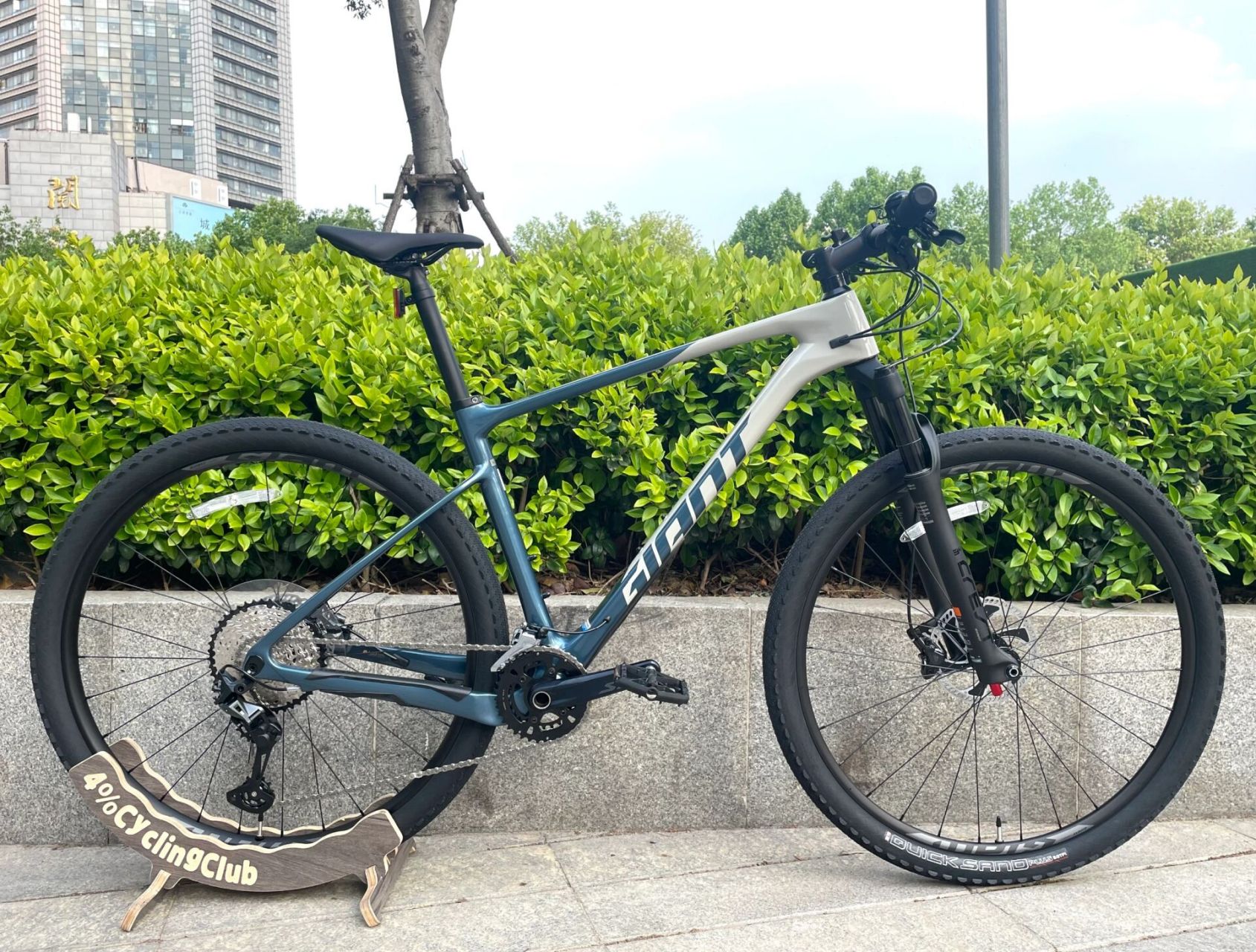 【捷安特】万元级别山地车推荐 今日推荐两台山地车 xtc adv 2 29 碳