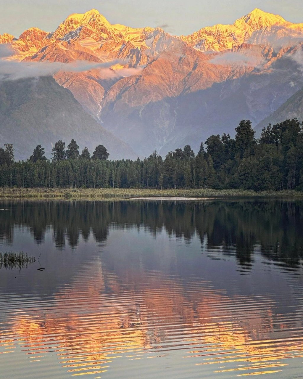 新西兰南岛最美镜面湖 马松森湖lake matheson 2023/5/4 lake