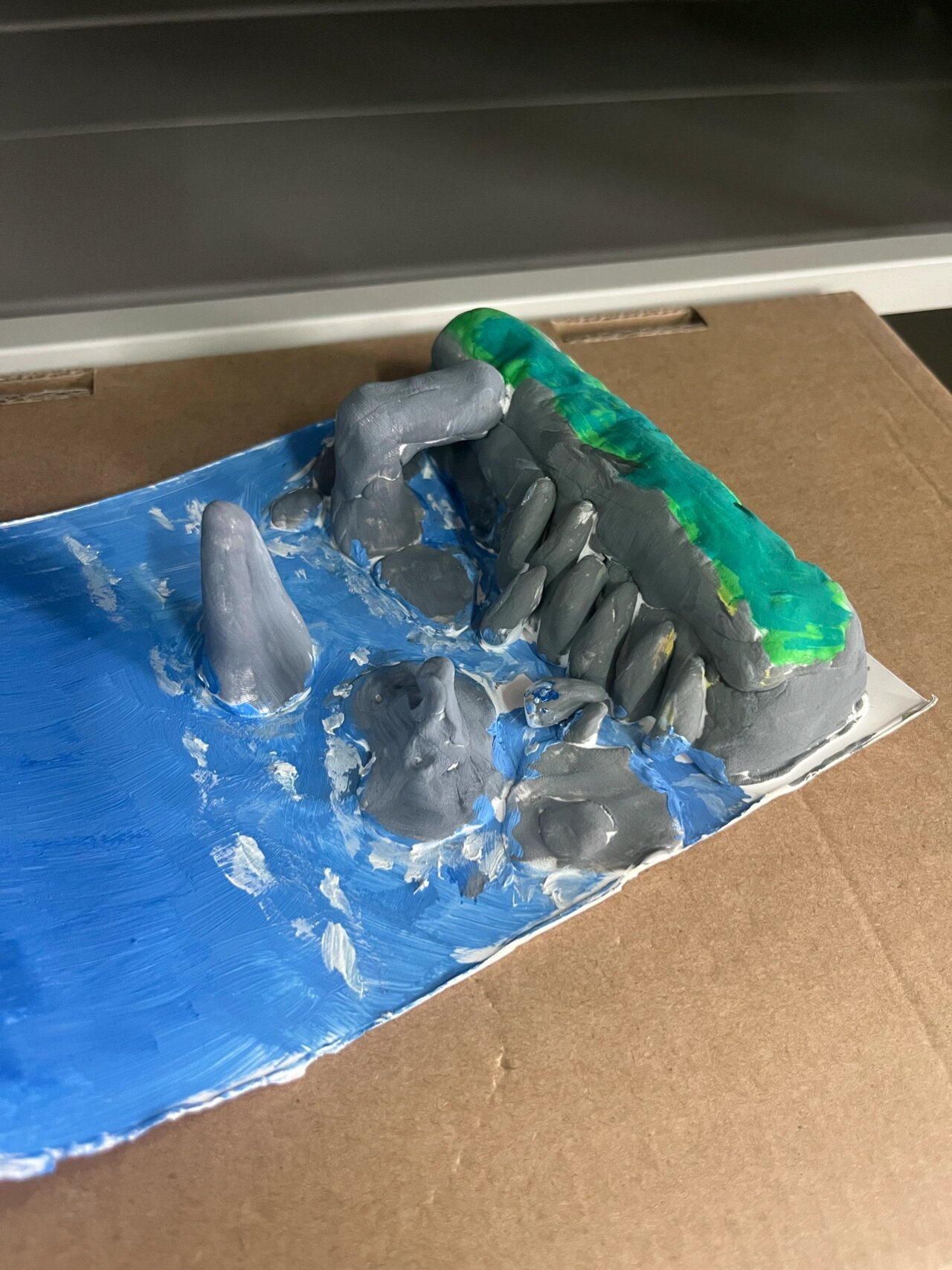 地理社团 海岸地貌 旧照新发 学生制作的海岸地貌模型 最好看的当然要