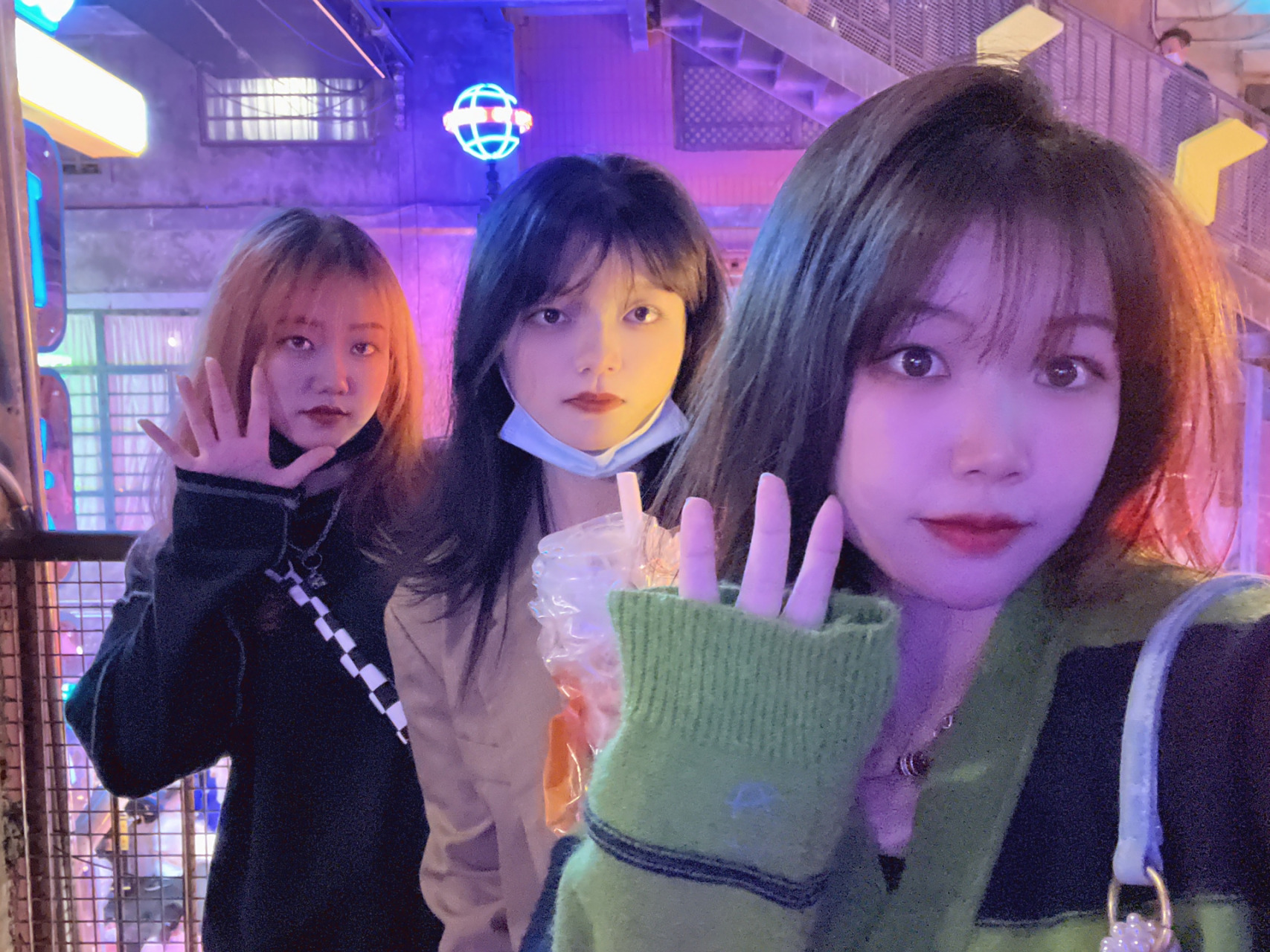 95朋友圈分享|姐妹新年聚会晒合照文案93 37.