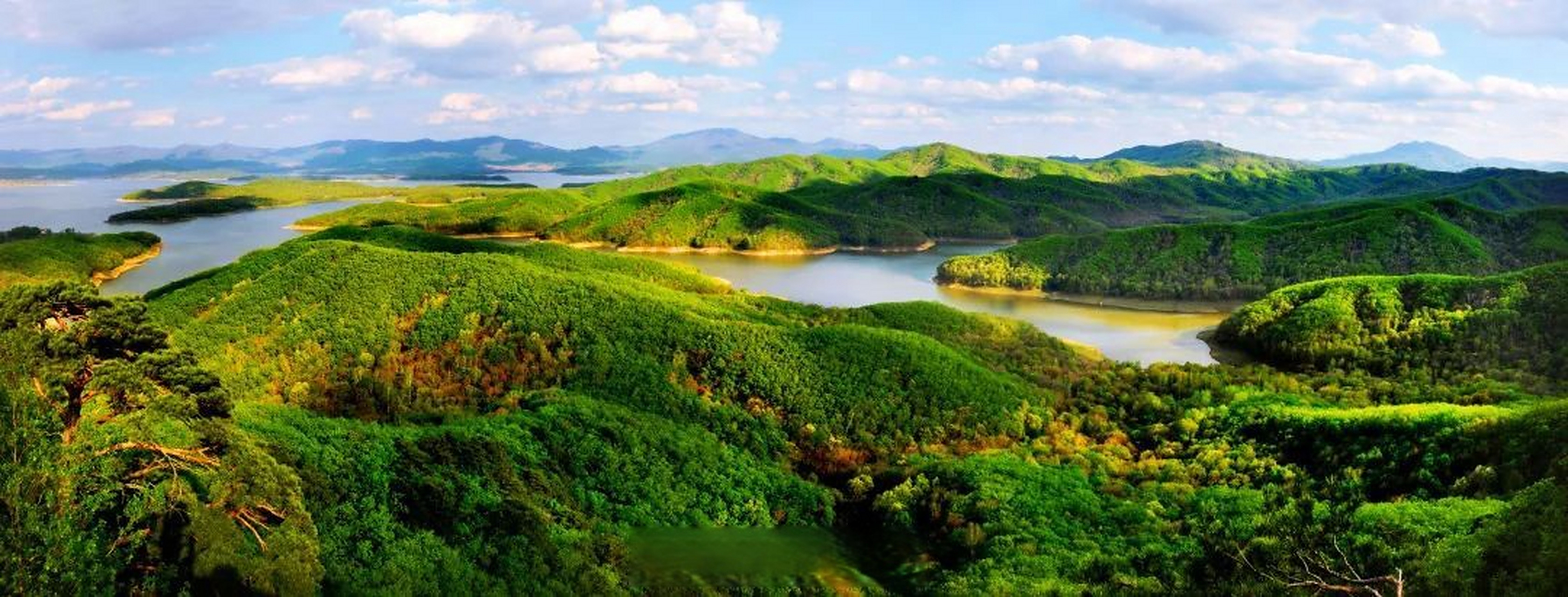 吉林很美我在等你#松花湖风景名胜区水域辽阔,湖岔繁多,状如蛟龙,以