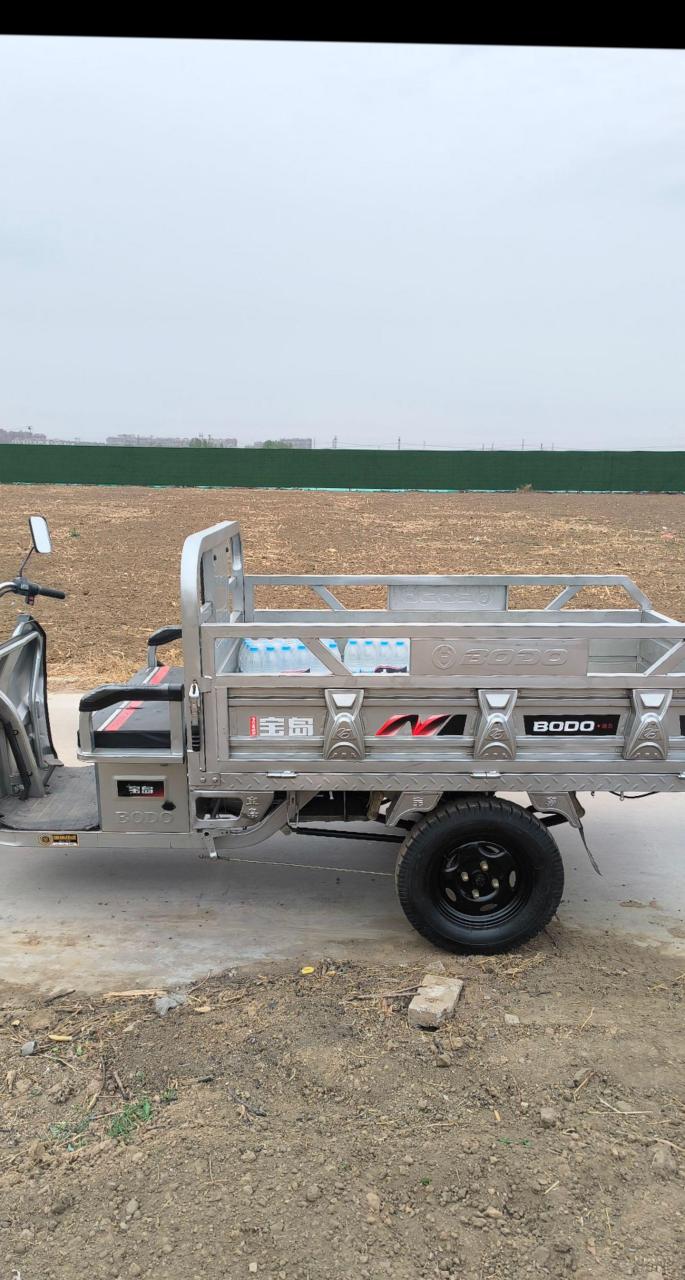 分享宝岛电动三轮车. 车斗长1米8.宽1米3.