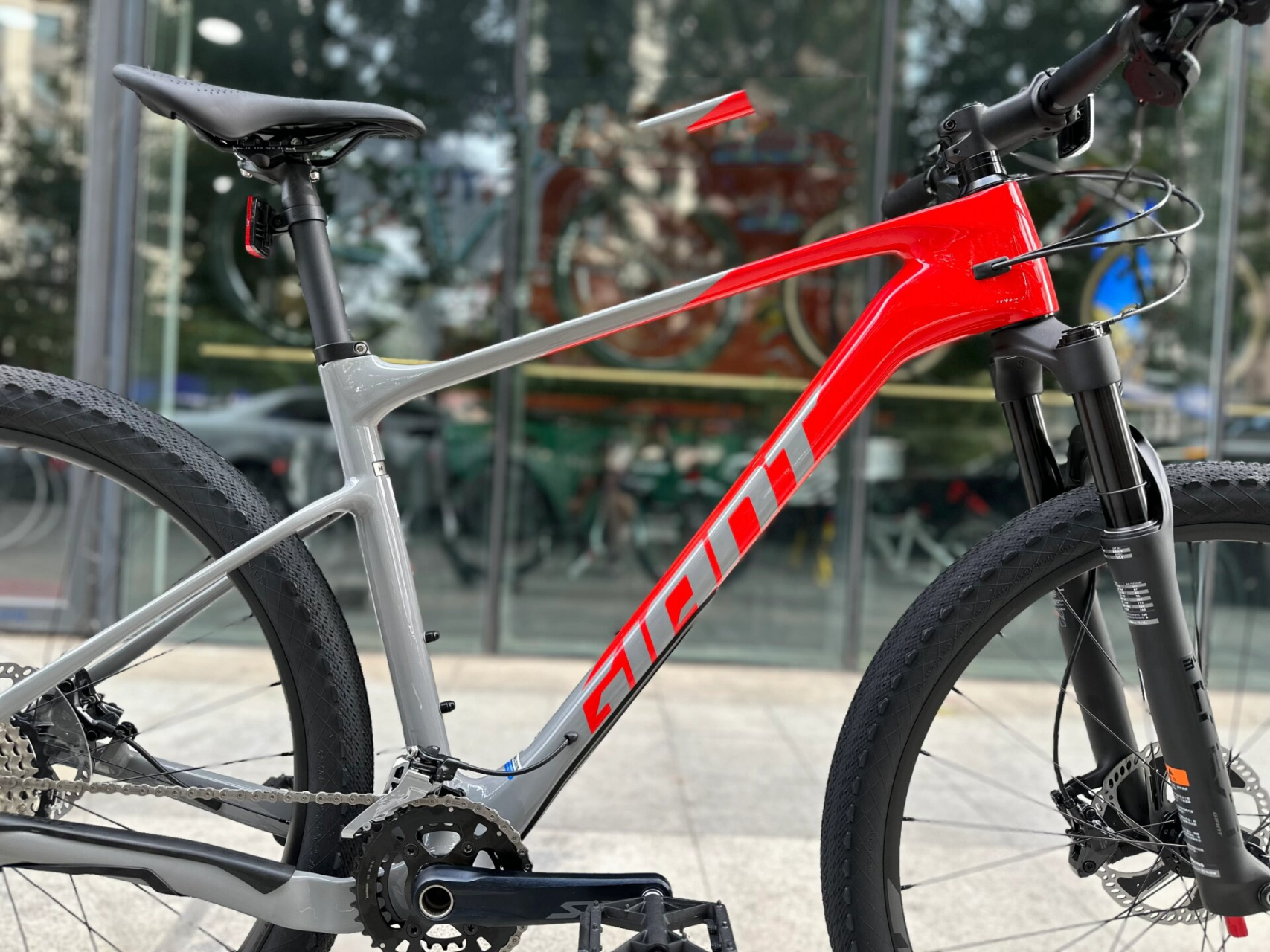 捷安特xtc advanced 2山地自行车.