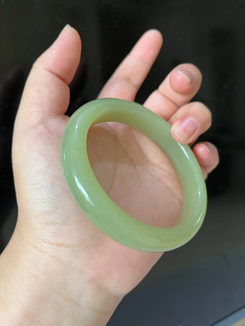 和田玉若羌青玉标本色青黄口 58.5圈,宽厚12.5*8.