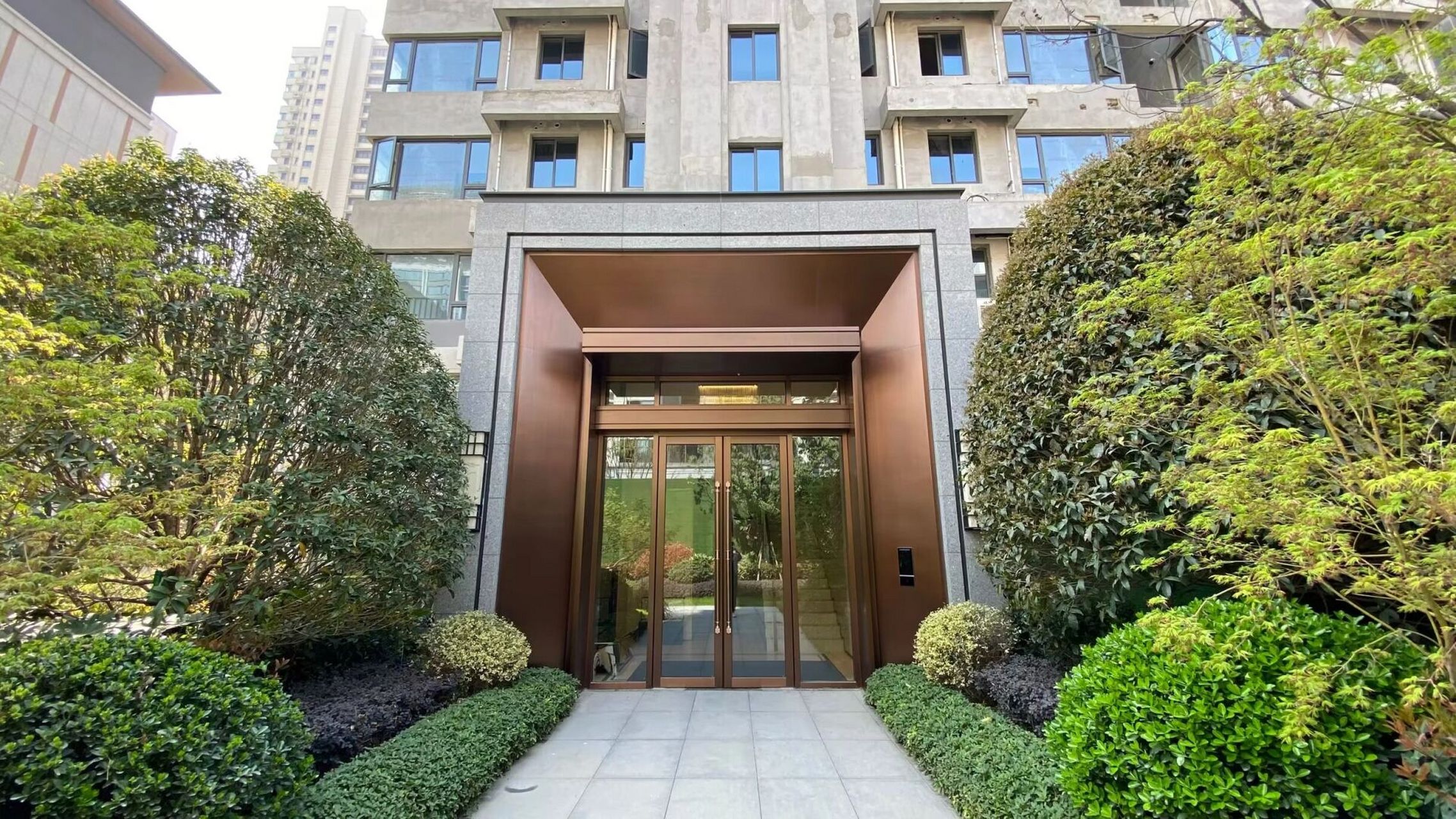 伟星长江赋也叫伟星璞悦台,有高层和洋房,这外立面效果杠杠的!