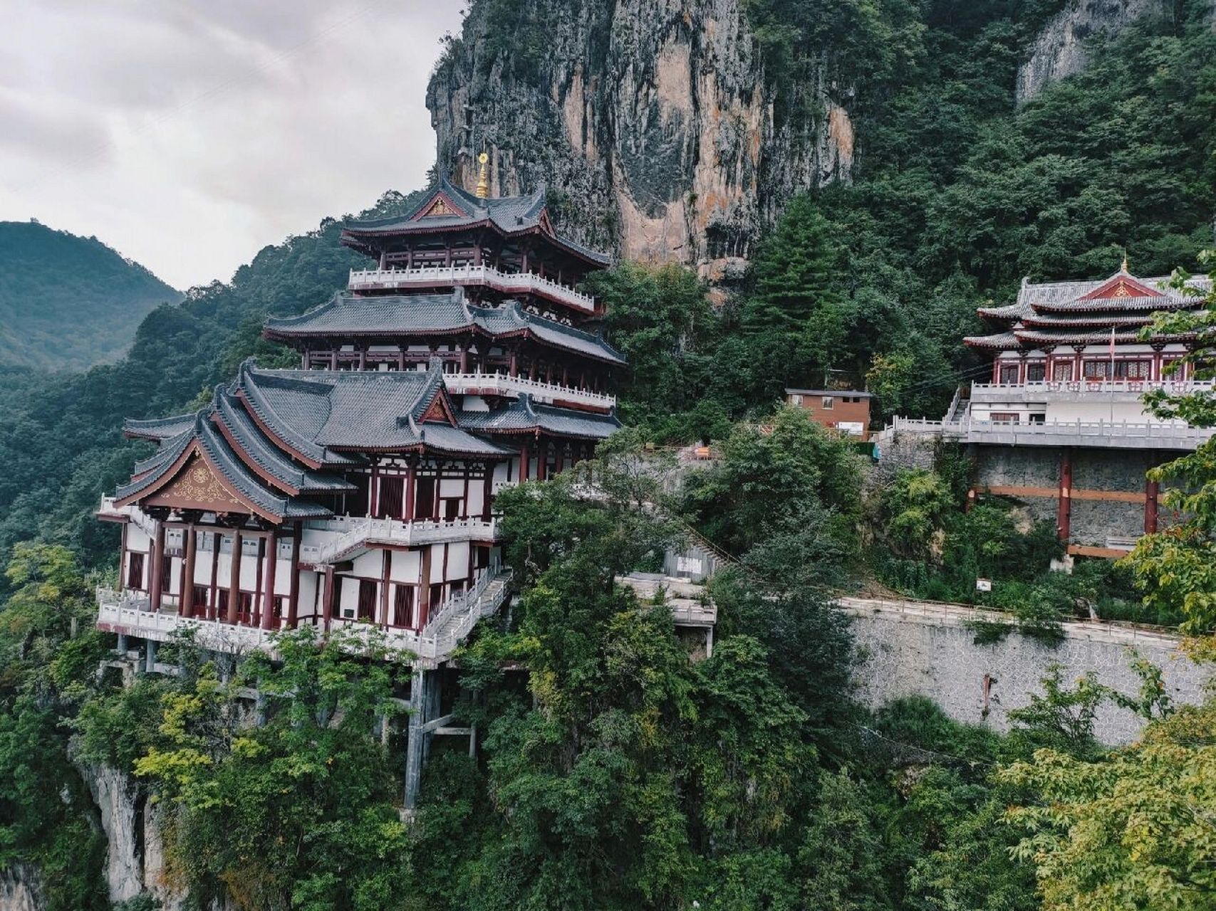 南宫山攻略  南宫山景区是国家aaaa级景区,国家地质公园,国家森林公园