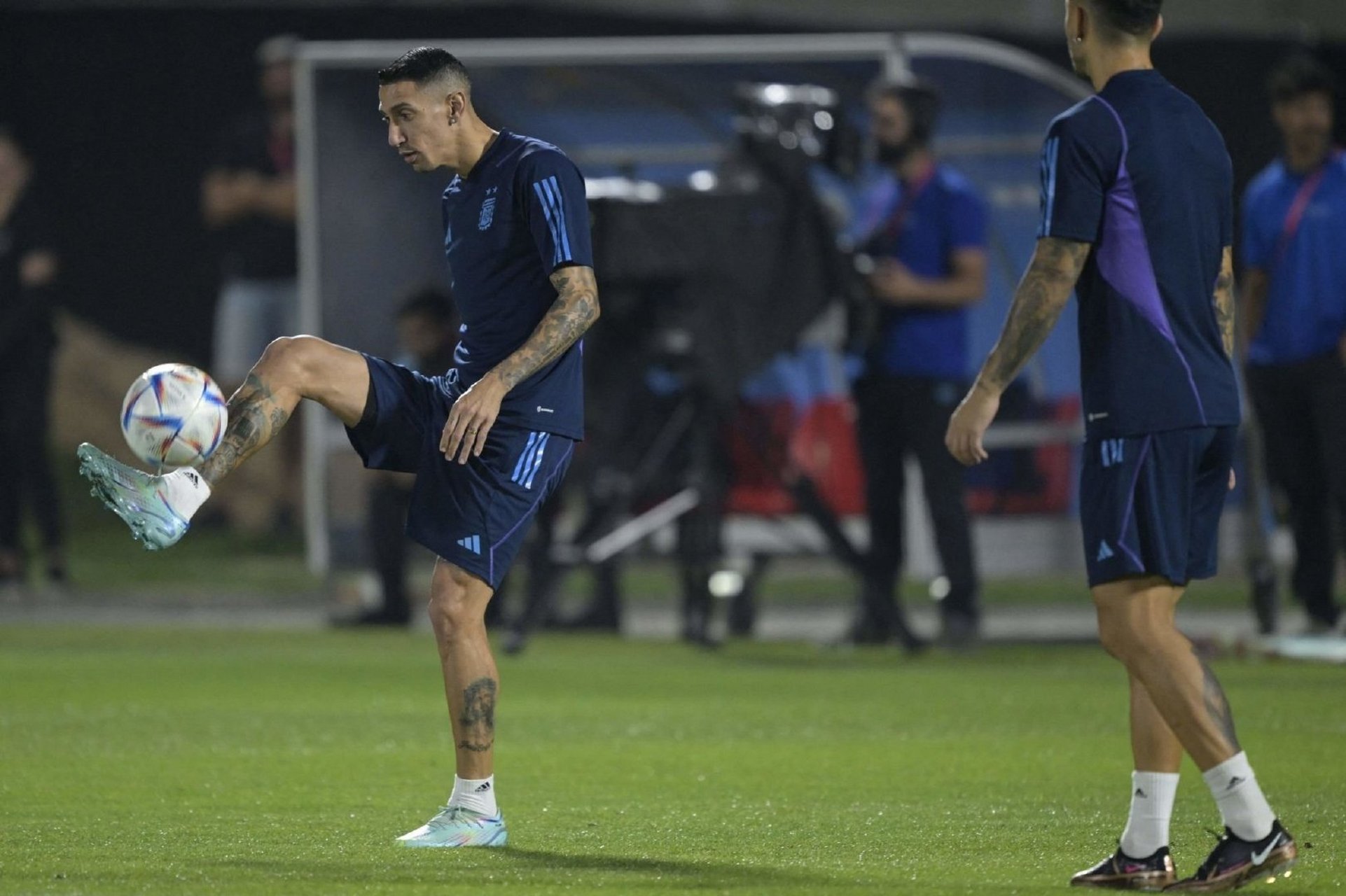 阿根廷为迪马利亚制定b计划  据阿根廷跟队记者报道,阿根廷与荷兰的1