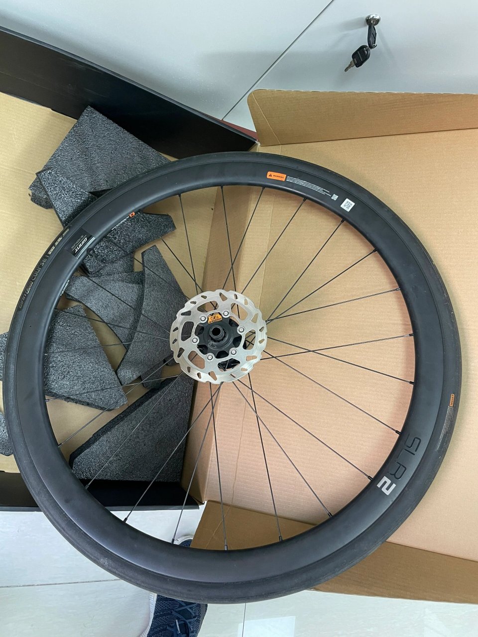 出slr2轮组与rt800碟片 捷安特拆车碳纤维轮组 slr2  36cm框高 带碟片