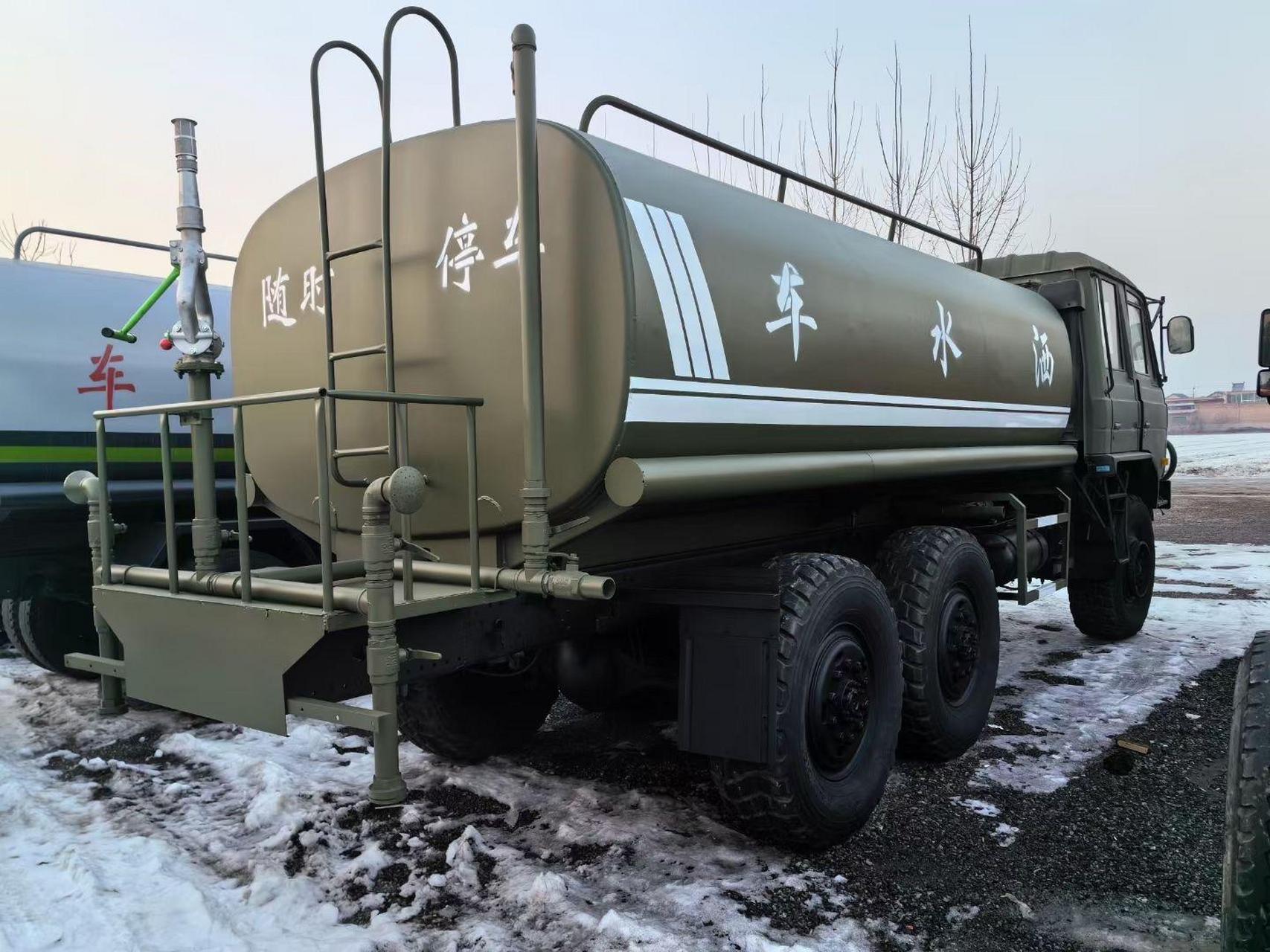 东风246六驱12吨洒水车,实表两千多公里 整车原版原漆 无瑕疵 康明斯