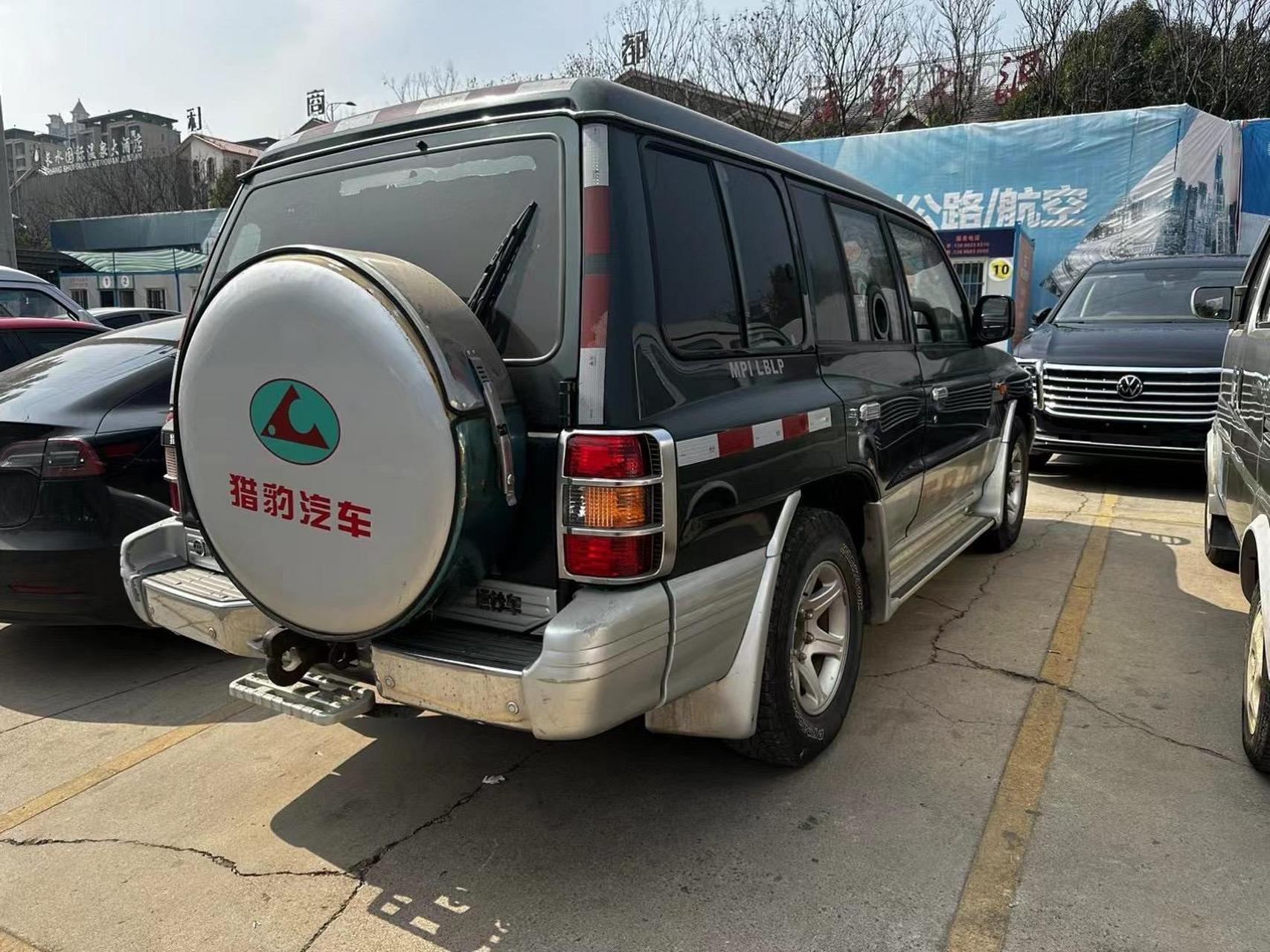 猎豹黑金刚运钞车  重庆迪马.14年猎豹黑金刚2.