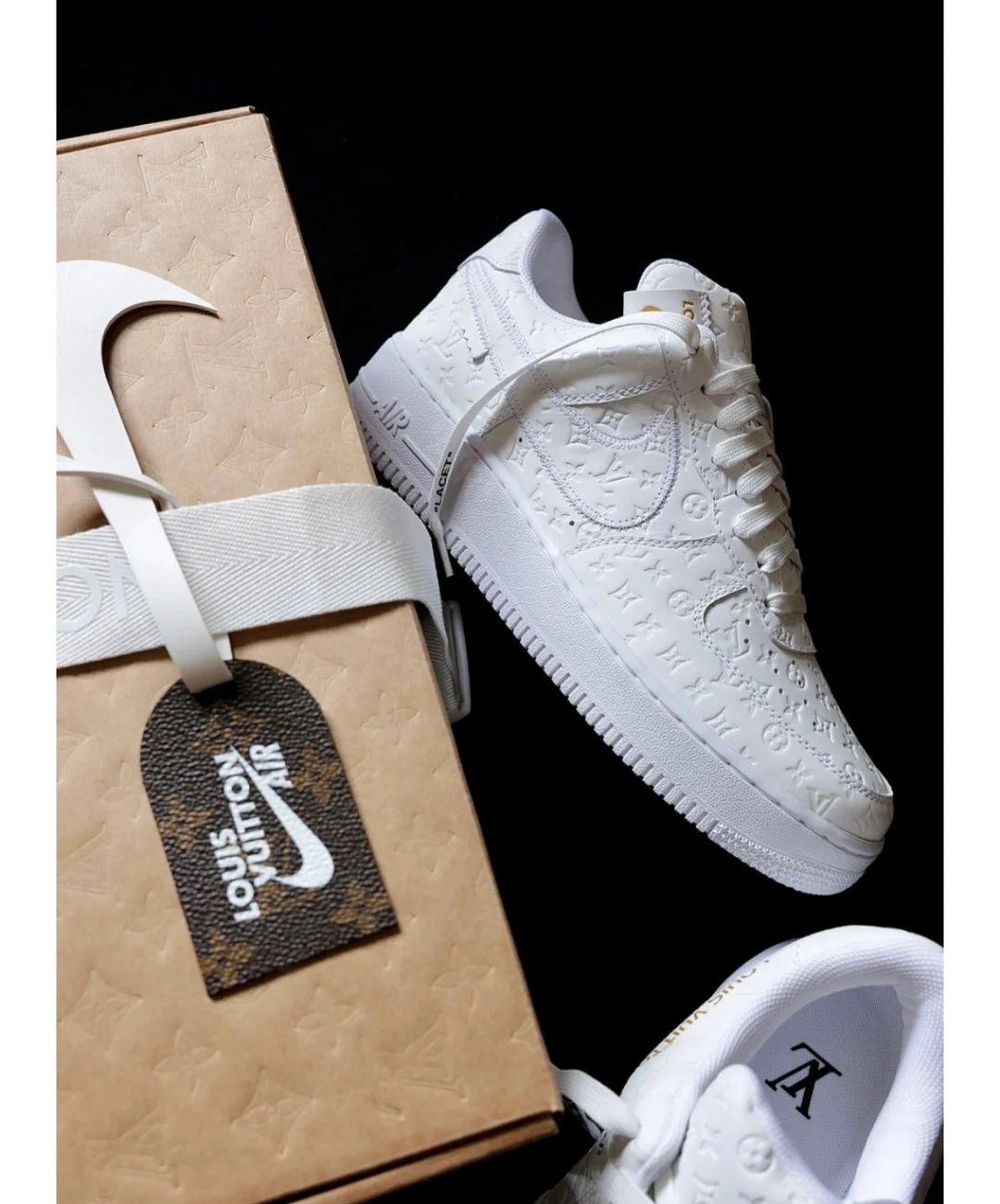 lv x af1 low空军一号联名lv 虽然这双 louis vuitton x nike af1 low
