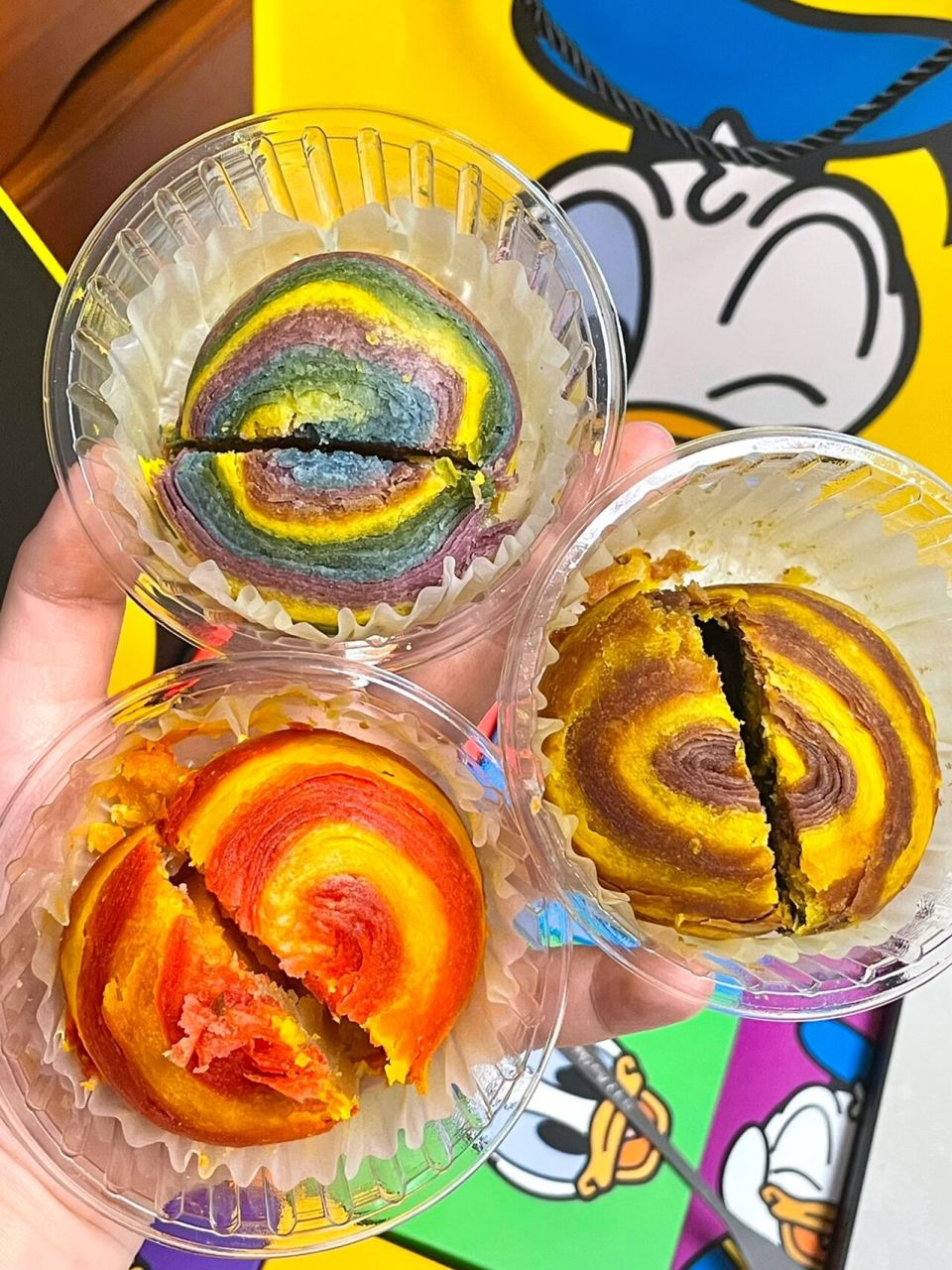 酥酥脆脆的 还有个按钮按下去就能听到唐老鸭嘎嘎叫09 #月饼