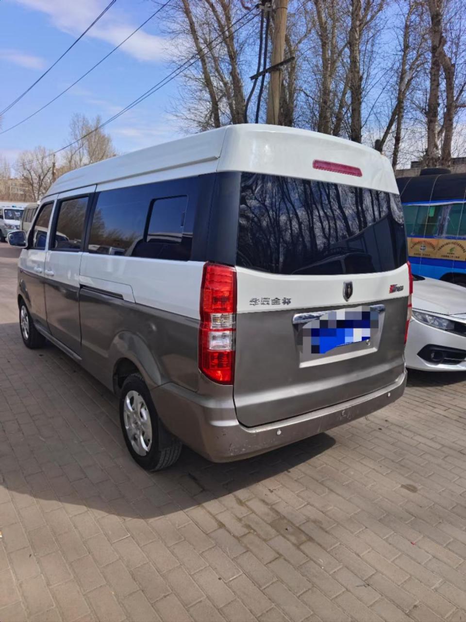 最新到货,金杯小海狮x30l,5坐加长款,本市一手,看好了全车原版原漆