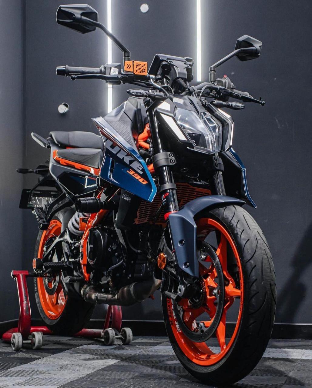 ktm390duke改宽胎图片