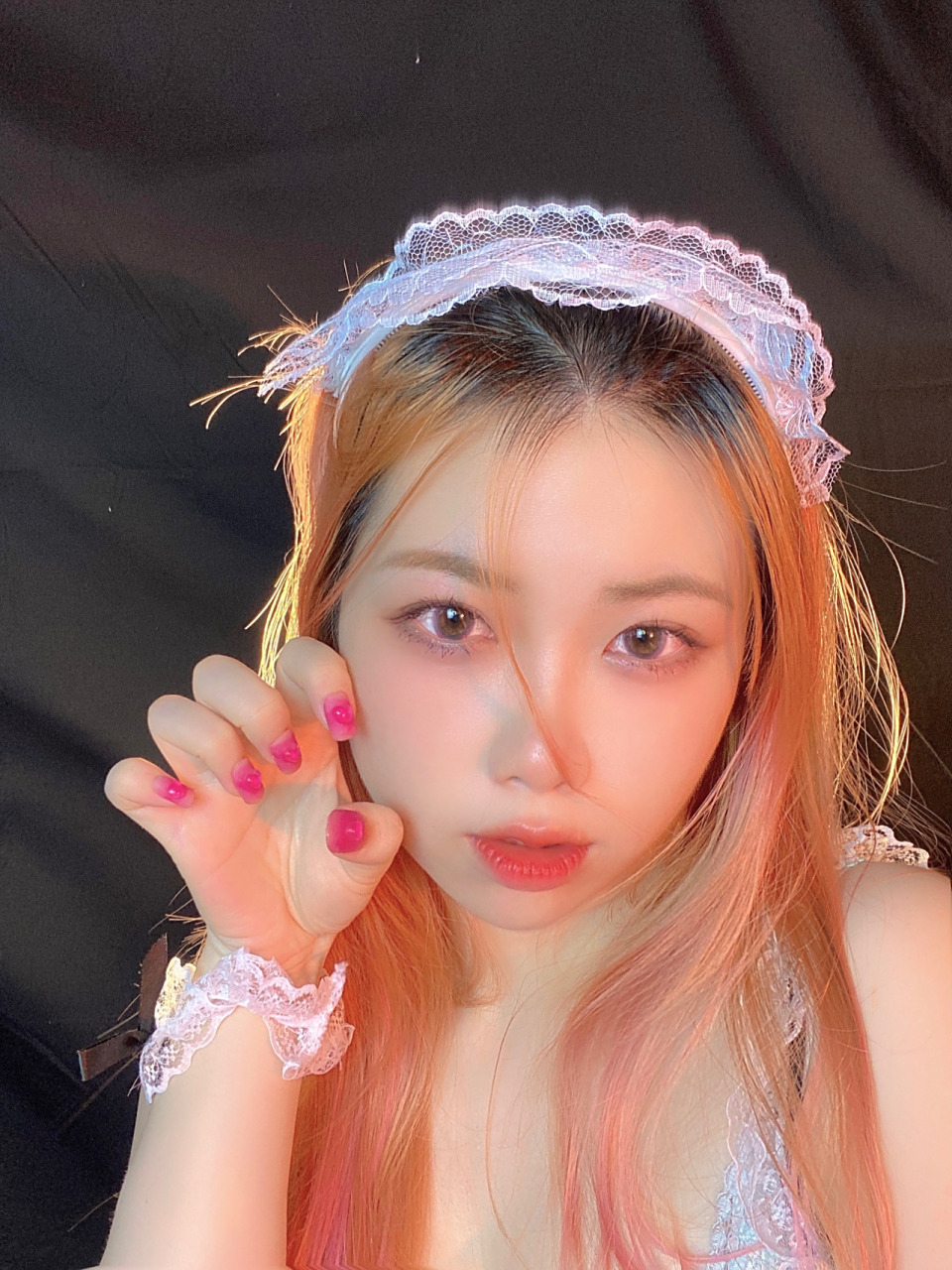 猫系女仆妆 猫爪手势很重要!