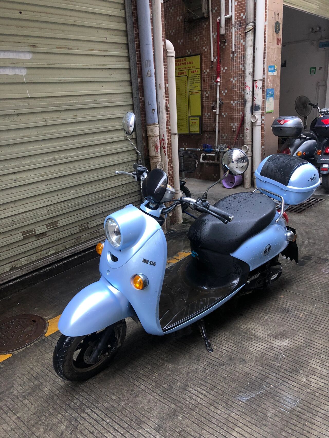 9成9新!爱玛小龟王电动车!续航50公里! 骑行一个多月!现在把车出了!