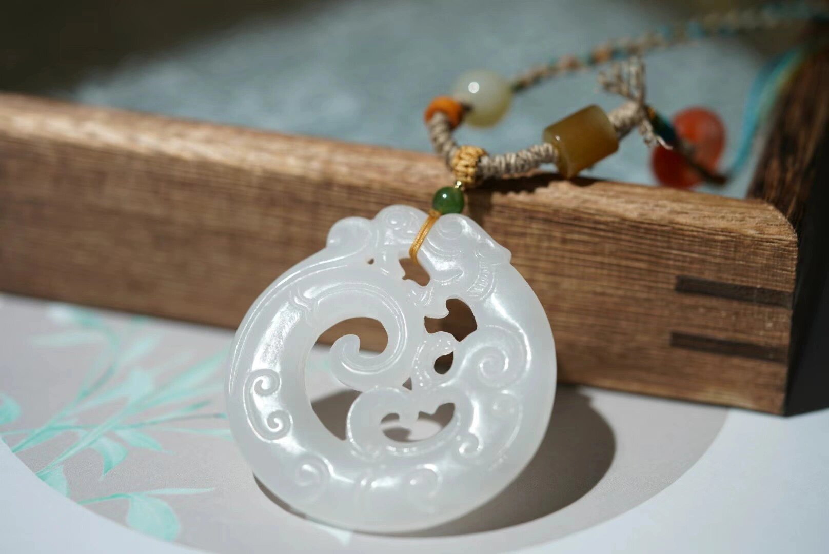 仿古团龙玉佩·和田玉