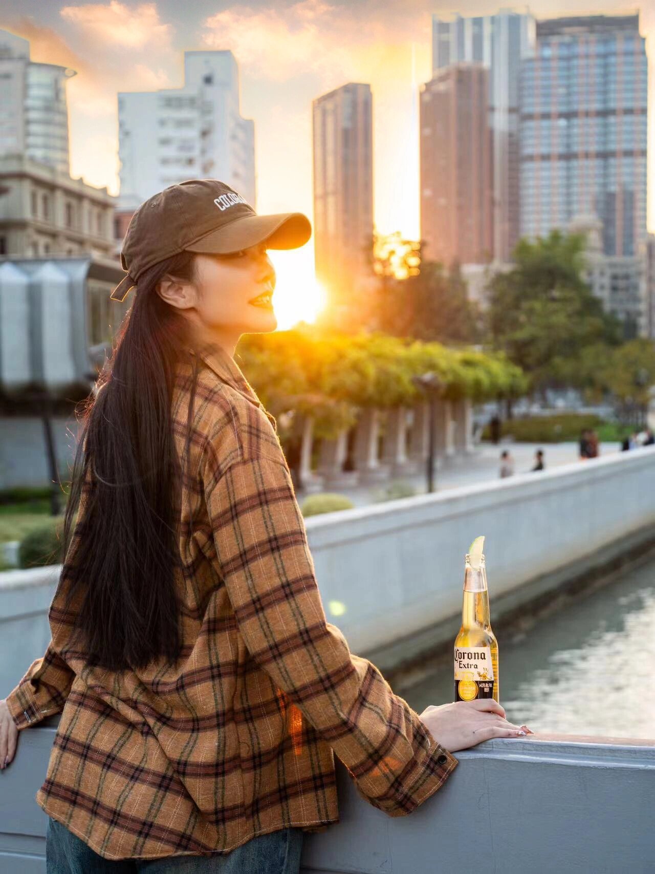 如果第一次来上海旅游,真的很推荐来这里拍三件套!比外滩人少!