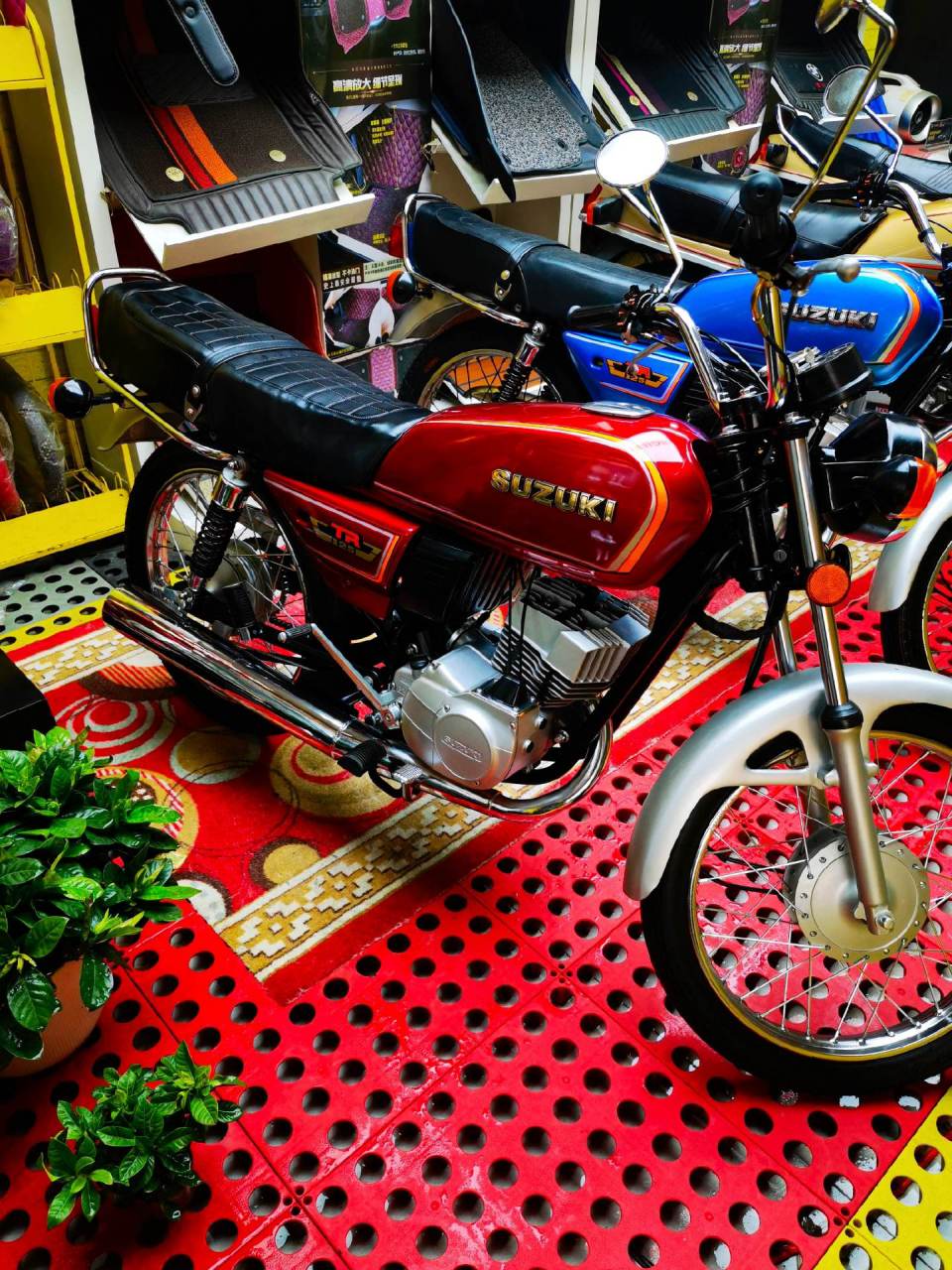 铃木tr125