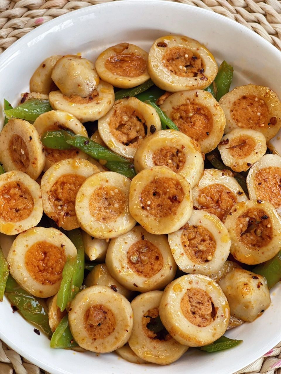 好吃又简单的美食01【青椒炒鱼丸】 吃腻了外卖,家常菜永远都是yyds