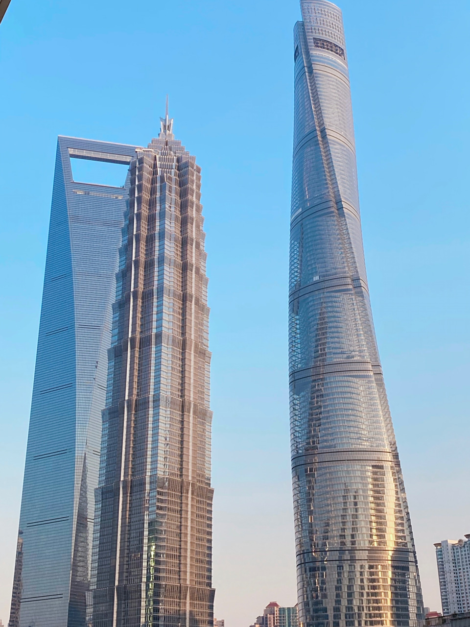 上海拍照必打卡|陆家嘴三件套91 99地点:浦东陆家嘴金茂大厦楼下