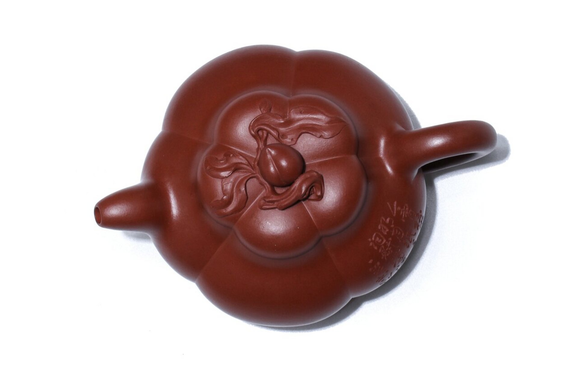 上合桃|独具匠心紫砂壶分享(12/50) 黄茜《上合桃》 	 壶身以硕大丰满