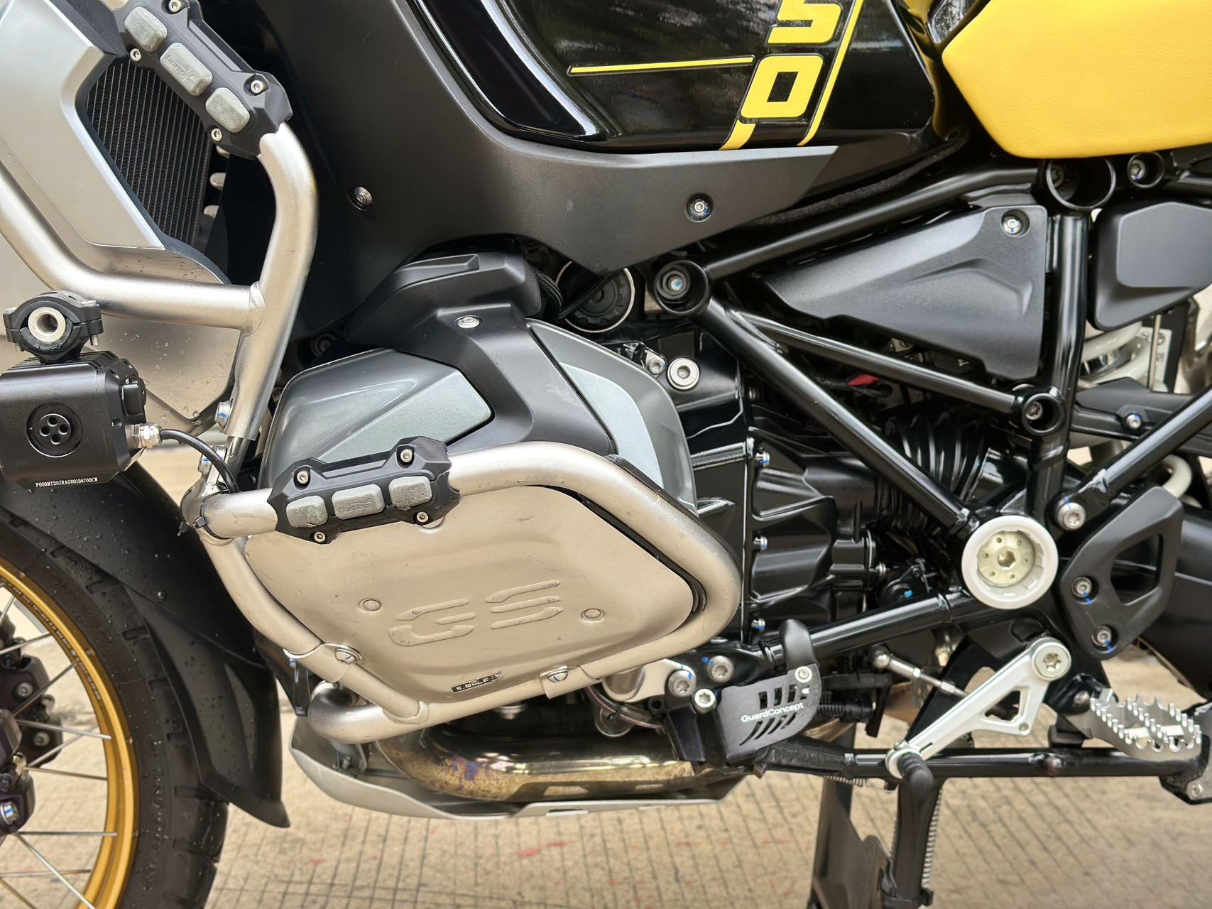 大贸宝马r1250gs adv 40周年纪念版