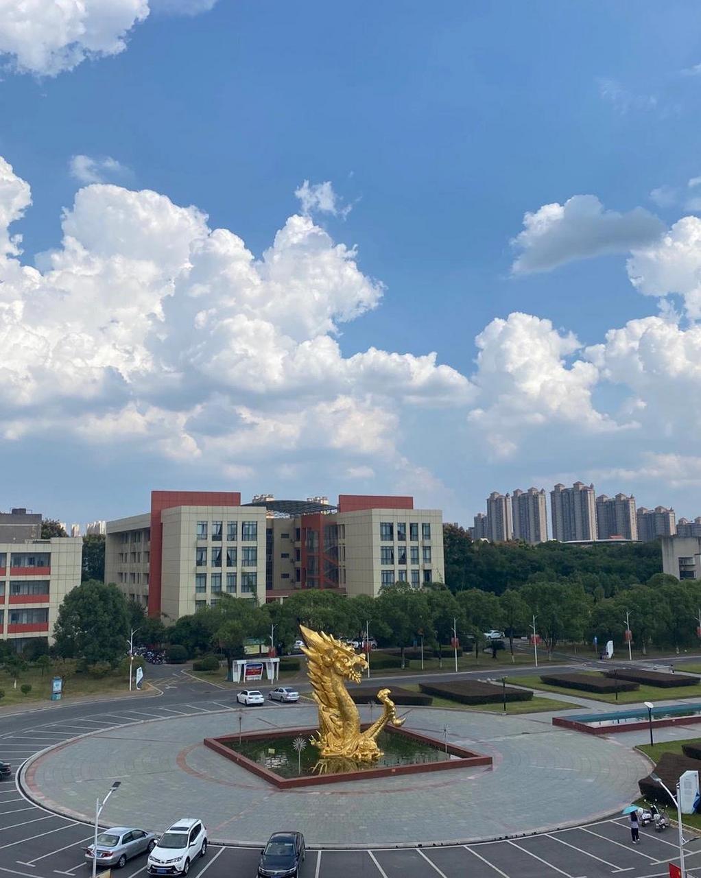 江西旅游商贸职业学院 欢迎2022新生喔要了解学校相关信息的评论区