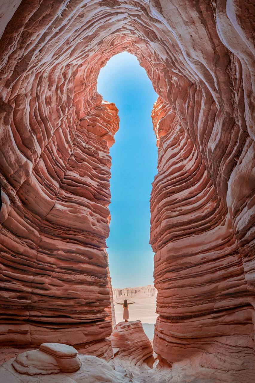 哈密大海道景区 门票:45/人,100/车.车和人都要买票.